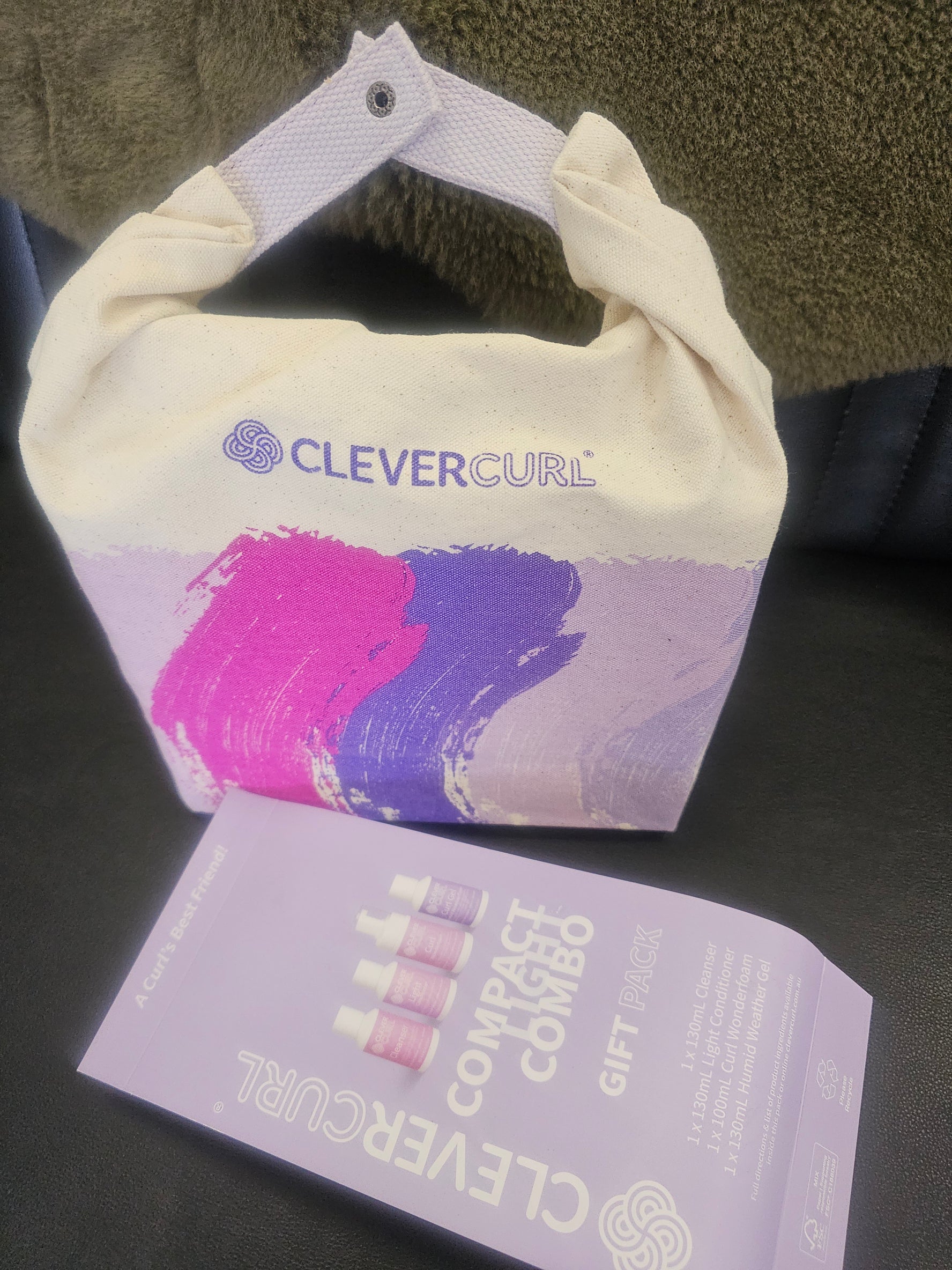 Clever Curl Compact Travel Pack